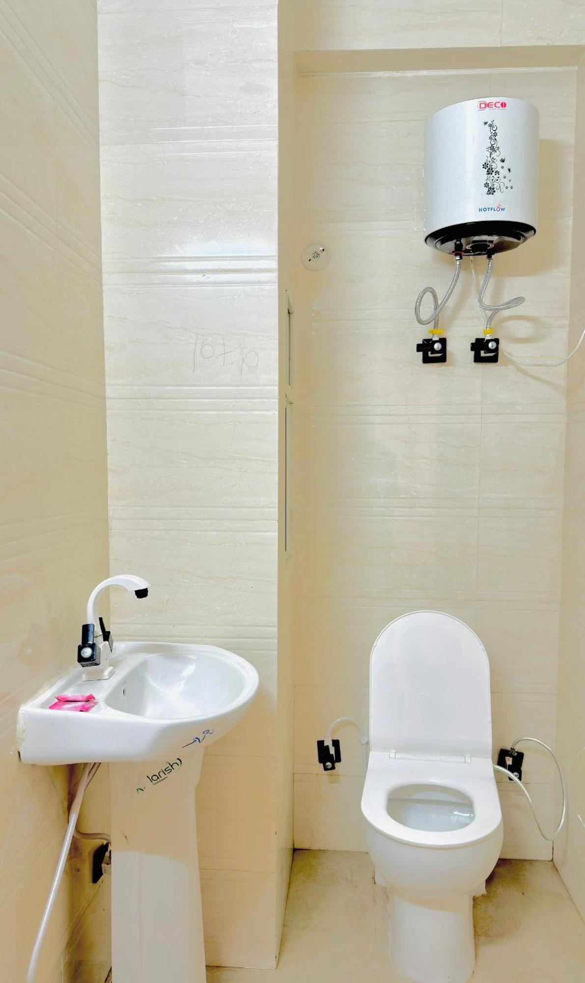 Hotel Relax In - Noida Sector 18 Екстер'єр фото