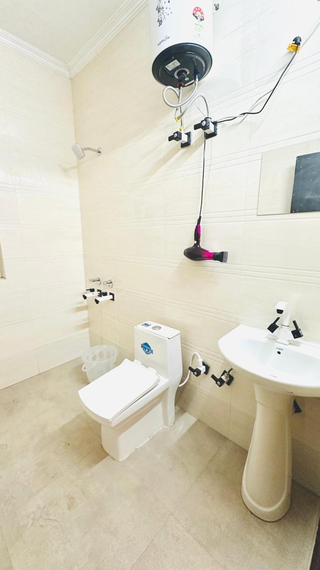 Hotel Relax In - Noida Sector 18 Екстер'єр фото